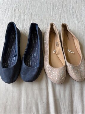 Time and Tru Navy and Blush Ballet Flats - Pair of Women's Slip-Ons